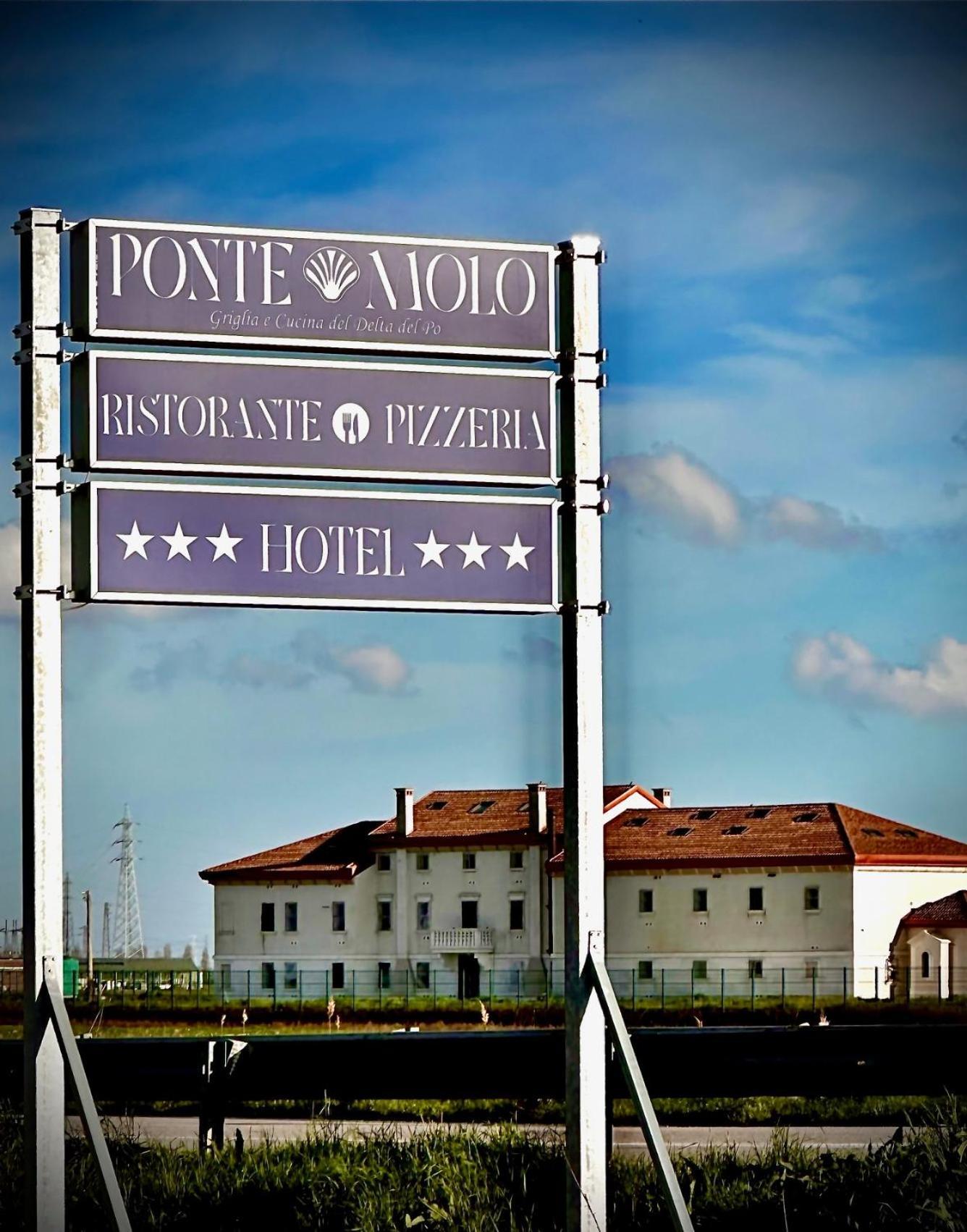 Hotel Ponte Molo Porto Tolle Exterior foto